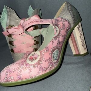 Elegant Pink and Green Patterned Heels